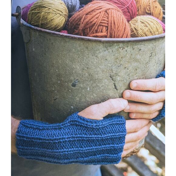 One More Skein: 30 Quick Projects to Knit Radford - Picture 7 of 8